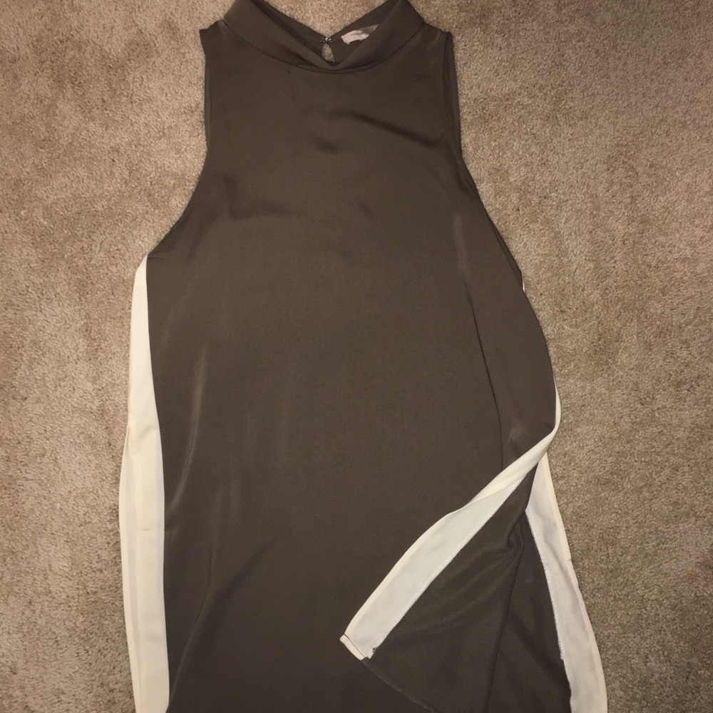 Forever 21 side slit tank